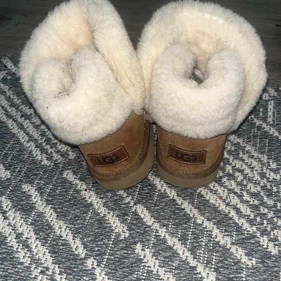 Ugg boots for kids - Picture 3 of 6